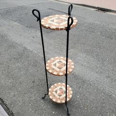 モザイクタイルのフラワースタンド