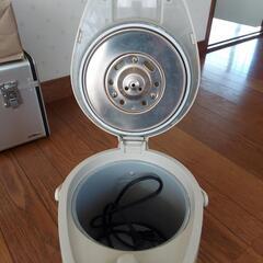 電気ポットの画像