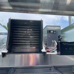 ☆中古品 ホシザキ業務用冷蔵庫 HR-75A3 3相200V 2018年 750ｘ800ｘ1900ｍｍ 縦型 2枚扉 インバーター 動作問題なし☆の画像