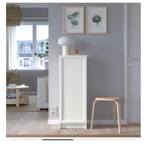 IKEA キャビネット　扉付き本棚