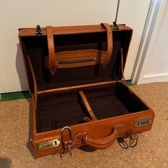 トランクの画像