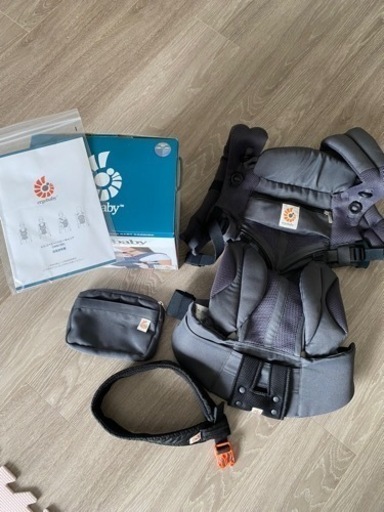 月曜の朝まで値下！！【美品】抱っこ紐　OMUNI360