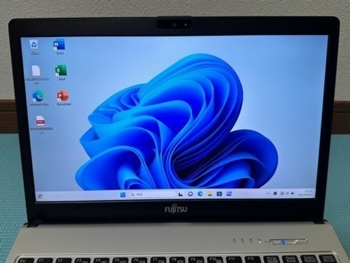 富士通ノートPC ！SSD128GB メモリ4GB★S936/P Core i5-6300U Webカメラ Win11 MS Office2019 &Business ★中古超美品★ ②