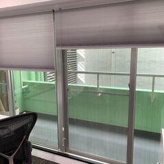 TUISS DÉCORロールスクリーン　グレーの画像