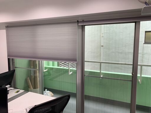 TUISS DÉCORロールスクリーン　グレー