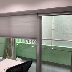 TUISS DÉCORロールスクリーン　グレーの画像