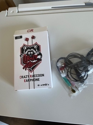 ヘッドフォン CRAZY RACCOON EARPHONE