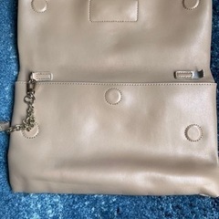 sentore amaranto クラッチバッグの画像