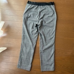 ［決まりました］H &M エイチアンドエム　チェック柄パンツの画像