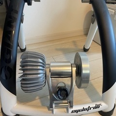 ロードバイク 固定ローラー台　ジャイアント CYCLOTRON ...