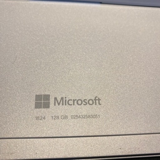 Surface GO 第1世代
