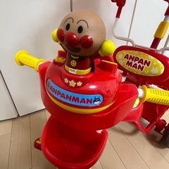 アンパンマン三輪車DXの画像
