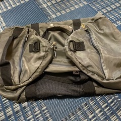 アディダス　旅行用バックの画像