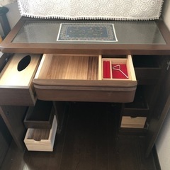 貝殻型鏡　ドレッサーの画像