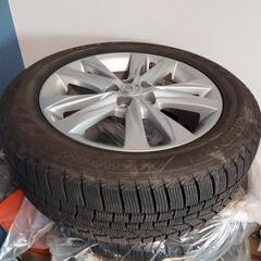 スタッドレスタイヤ レクサスCT ホイール付き