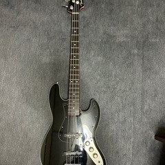 フェンダー　ベース　バック付き
