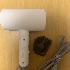 【新品開封のみ未使用】ドライヤー 大風量 57℃恒温 3段階調整...