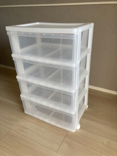 【取引中】4段衣装ケース