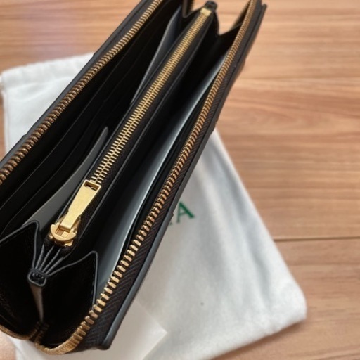 新品　ボッテガヴェネタ　財布