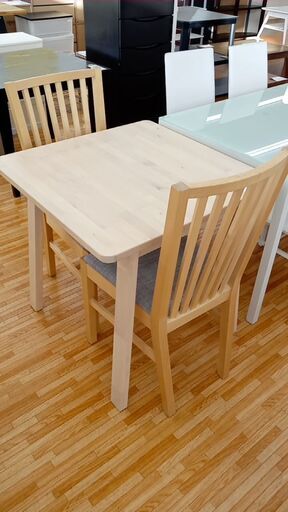 ★ジモティ割あり★ IKEA ダイニングテーブルセット イス2脚 ナチュラル H74×D74×W74 クリーニング済み YJ694