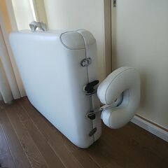 施術ベッド