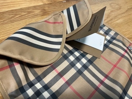 【新品未使用】バーバリー Burberry ベビー用エプロン