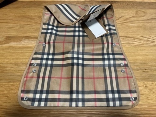 【新品未使用】バーバリー Burberry ベビー用エプロン