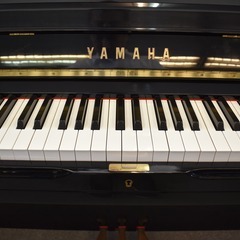 ヤマハ中古アップライトピアノ　UX-2（1983年製造）の画像
