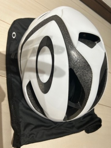 オークリー　ヘルメット　OAKLEY  ARO5
