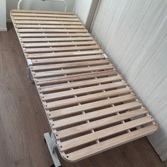 折りたたみベッドの画像
