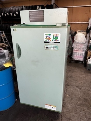 GB800B 米　玄米　野菜　などの農産物保管庫