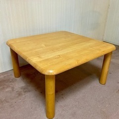 とても可愛いテーブルを安価で譲ります。