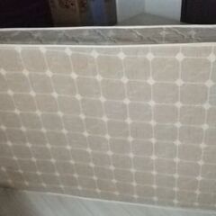 シングルベッドマットレスの画像