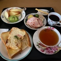 食器どちらのものかご存知の方、教えて下さい！