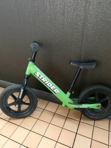 ストライダーグリーン
