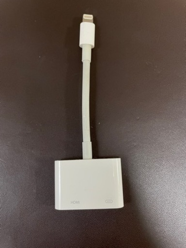 iPhoneをテレビに接続するケーブル