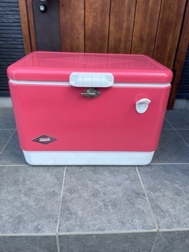 廃番】コールマン 54QT 60TH スチールベルトクーラー ストロベリー