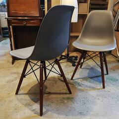 リプロダクト　イームズのシェルチェア　ウッドベース(*^^*)入荷しました　１脚のお値段ですの画像