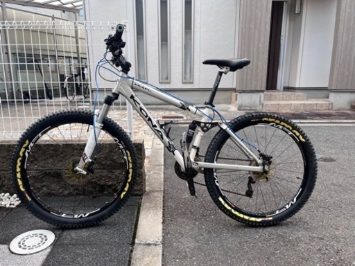 KONA kikapu コナ　ダウンヒル　マウンテンバイク