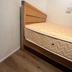 セミダブルベッド フレーム&マットレスの画像