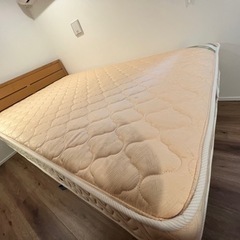 セミダブルベッド フレーム&マットレスの画像