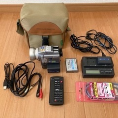 ビデオカメラ　SONYハンディーカム　DCR-PC120(発送します)