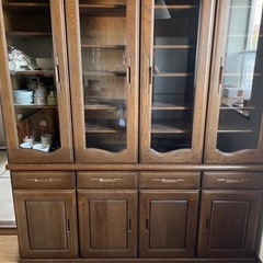 受け渡しの方がきまりました　食器棚の画像