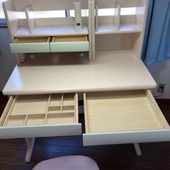 【ニトリ】学習机の画像