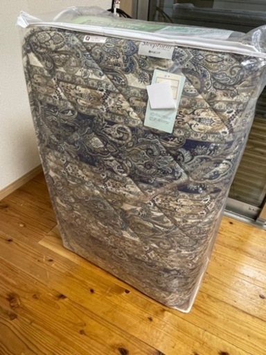 新品 西川リビング 合繊敷布団 マットレス シングルサイズ