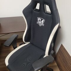 ゲーミングチェアの画像