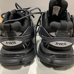 バレンシアガ　trackスニーカー　美品　現物確認できます。の画像