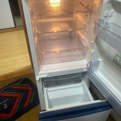 シャープ冷蔵庫の画像