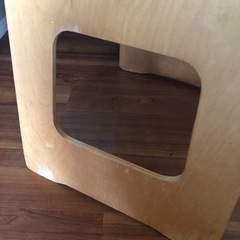 スツールの画像