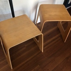 スツールの画像